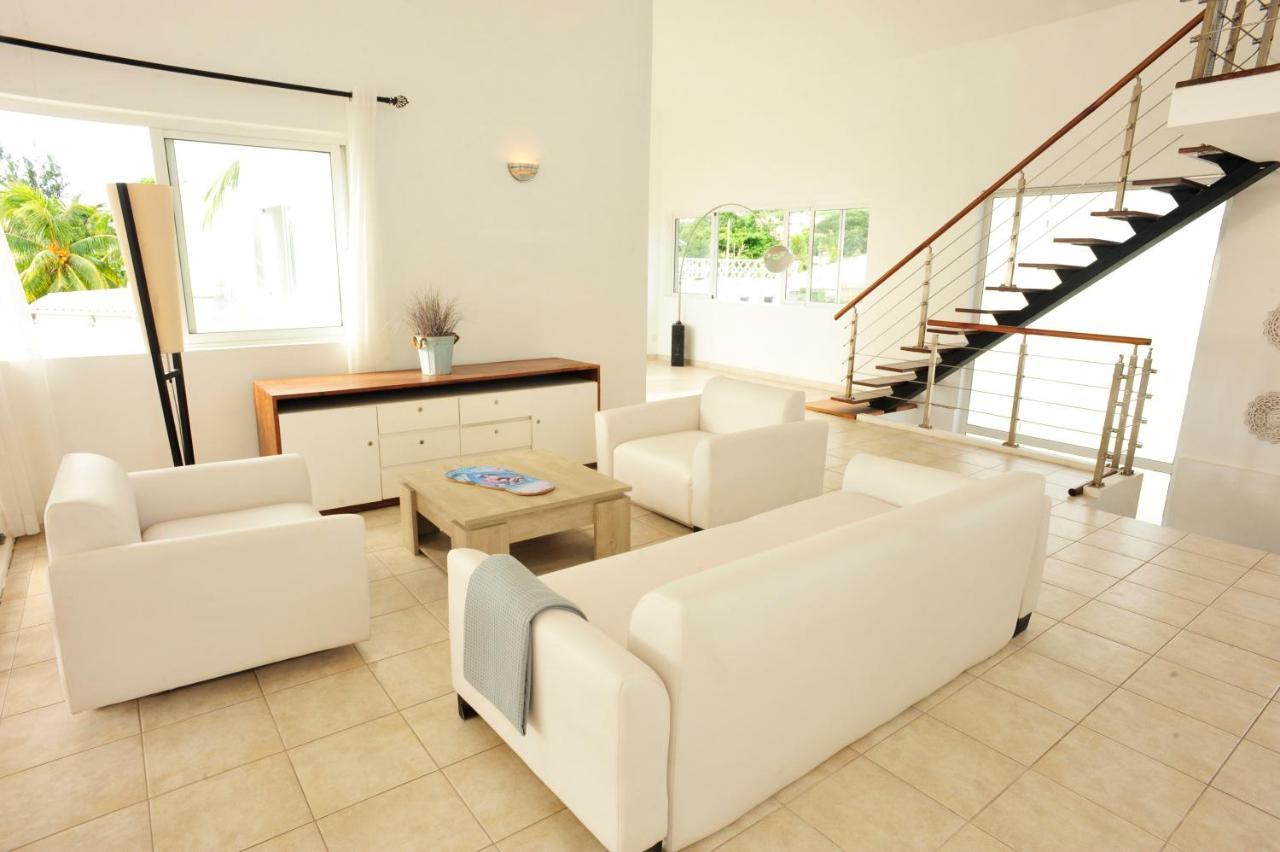 The Beach House - West Coast Mauritius Riviere Noire Bagian luar foto