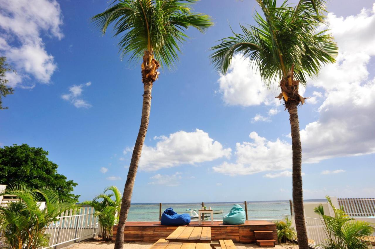 The Beach House - West Coast Mauritius Riviere Noire Bagian luar foto