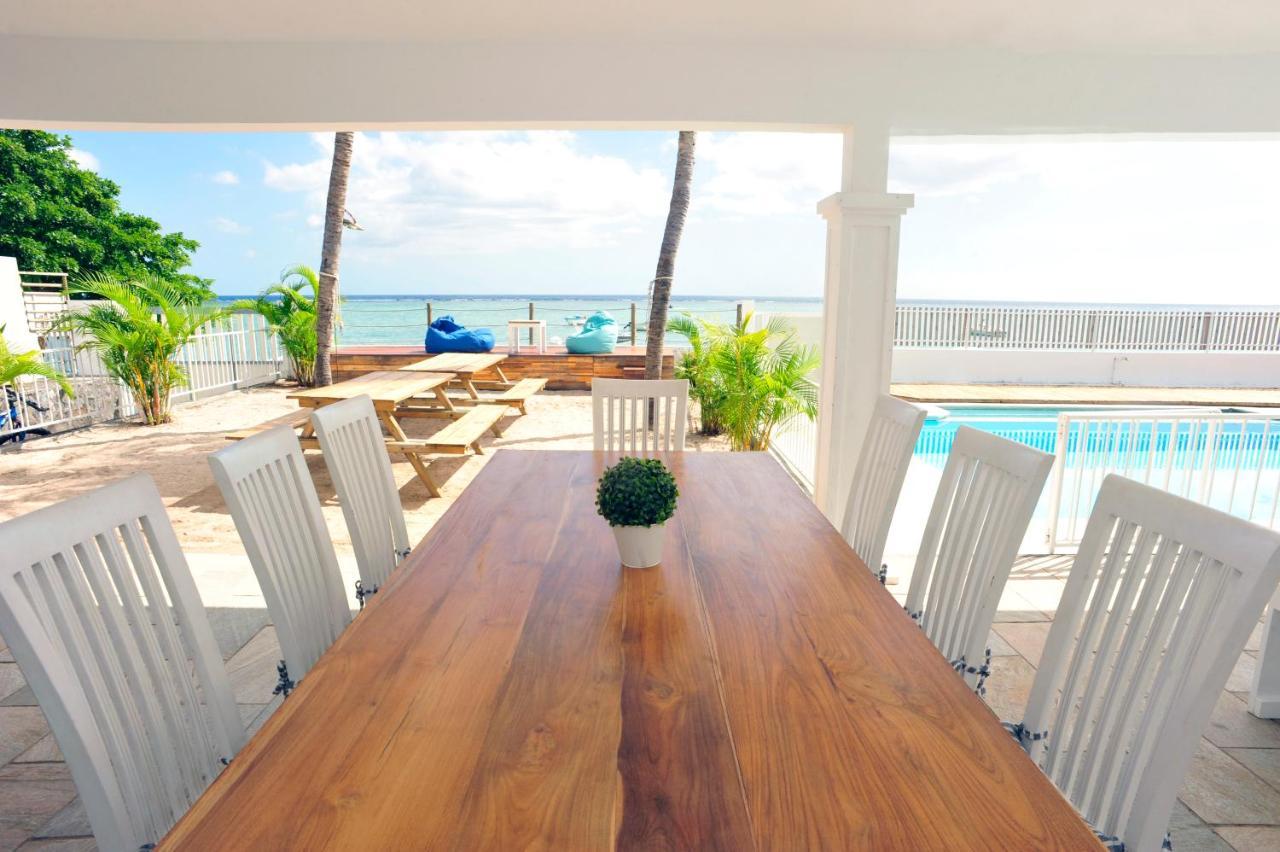 The Beach House - West Coast Mauritius Riviere Noire Bagian luar foto