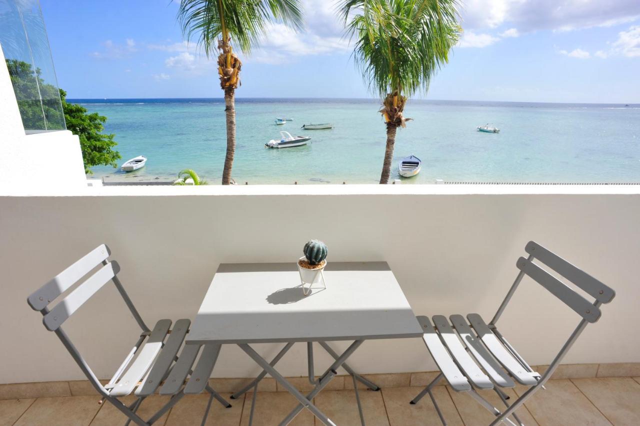 The Beach House - West Coast Mauritius Riviere Noire Bagian luar foto