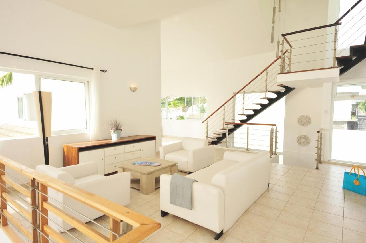 The Beach House - West Coast Mauritius Riviere Noire Bagian luar foto